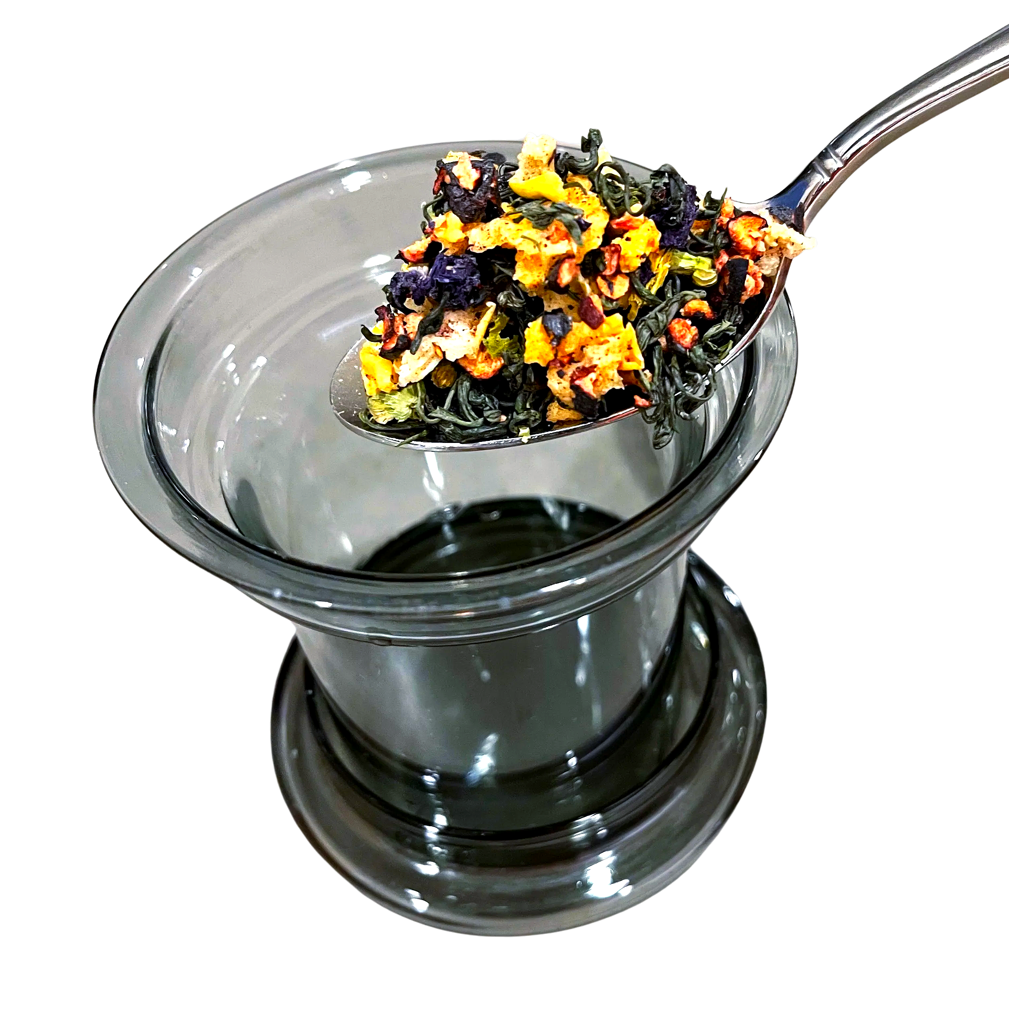 Measuring loose leaf tea for a proper brewing ratio