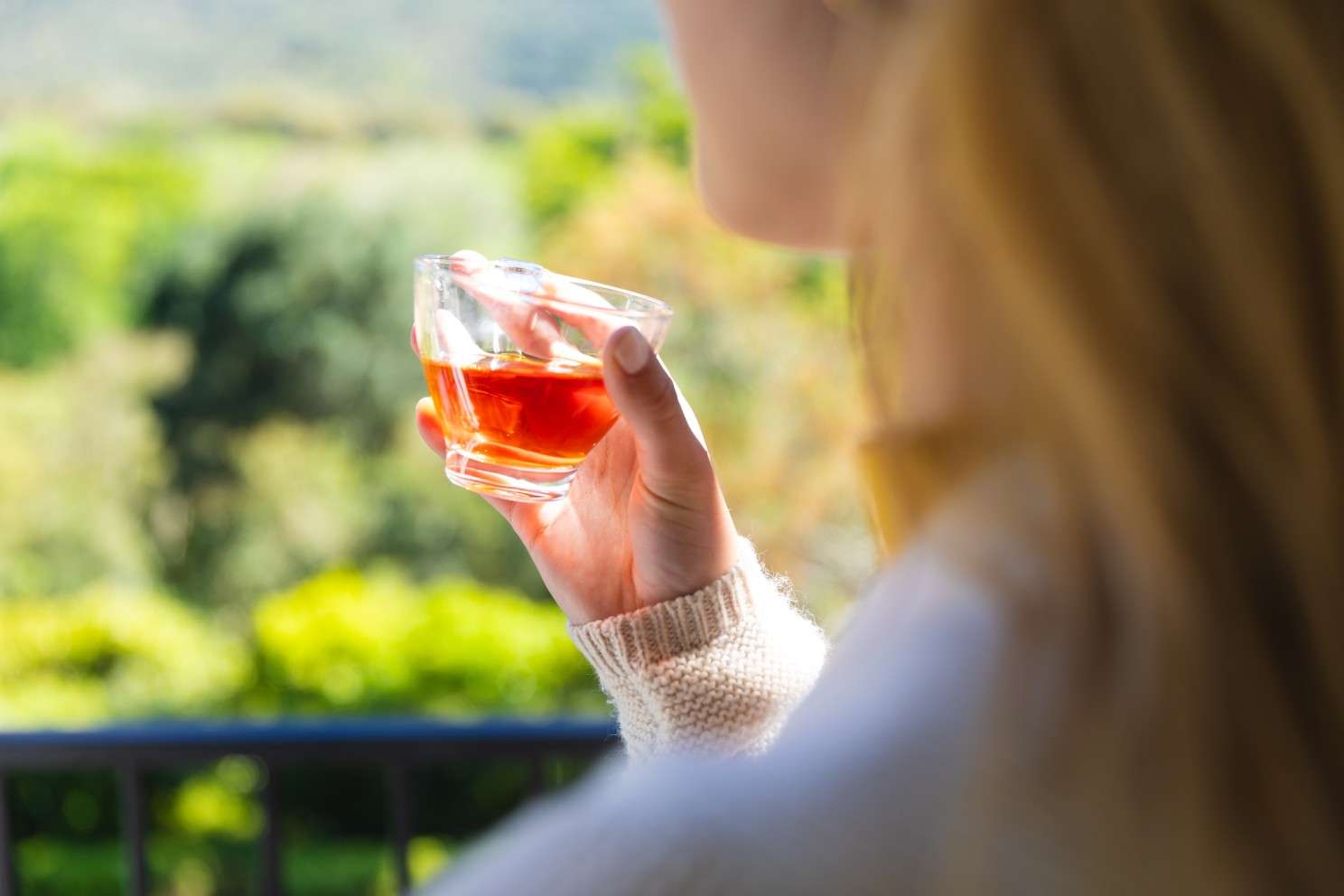 Drink what you believe in - a Pure & Easy Tea cup with visible whole botanicals