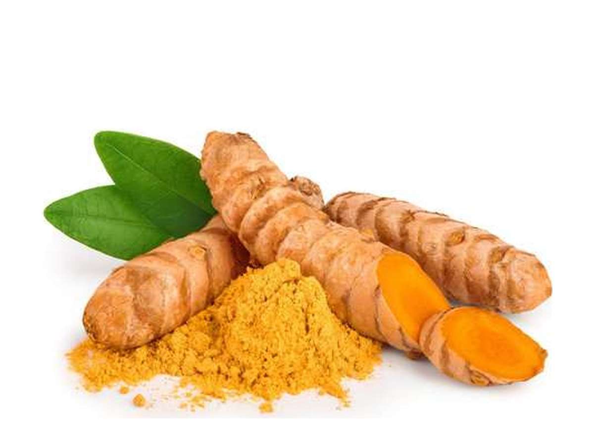 Turmeric root and ground turmeric
